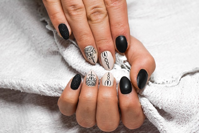 Tips en remedies voor het versterken van broze nagels
